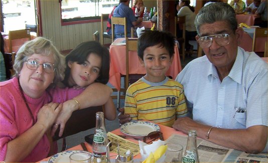 Con Vivi y abuelos