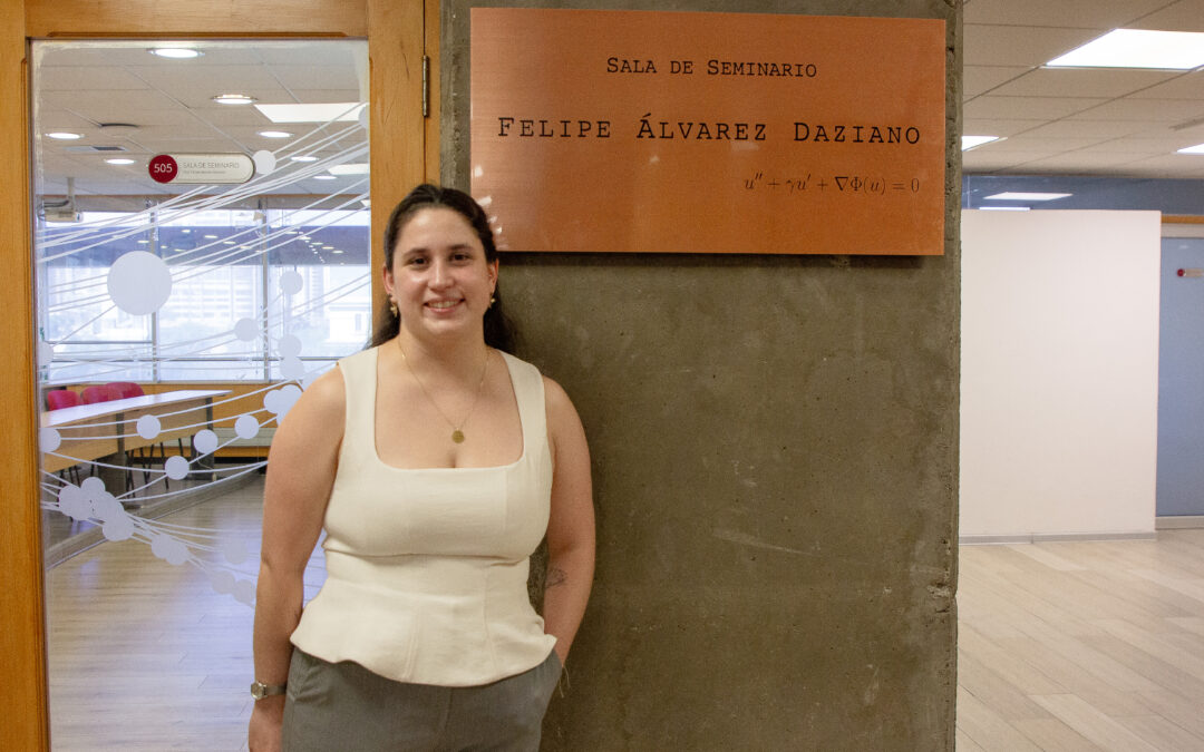 De las matemáticas a la ingeniería eléctrica: defensa de tesis de María José Alfaro Herrera